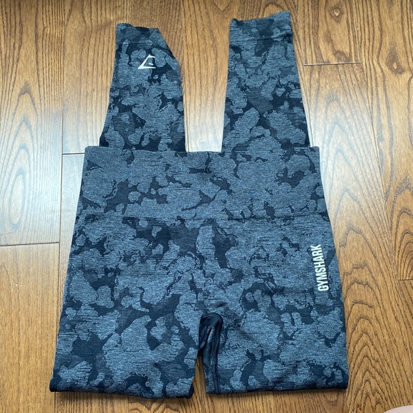 Gymshark adapt camo seamless leggings size small - Picture 7 of 9